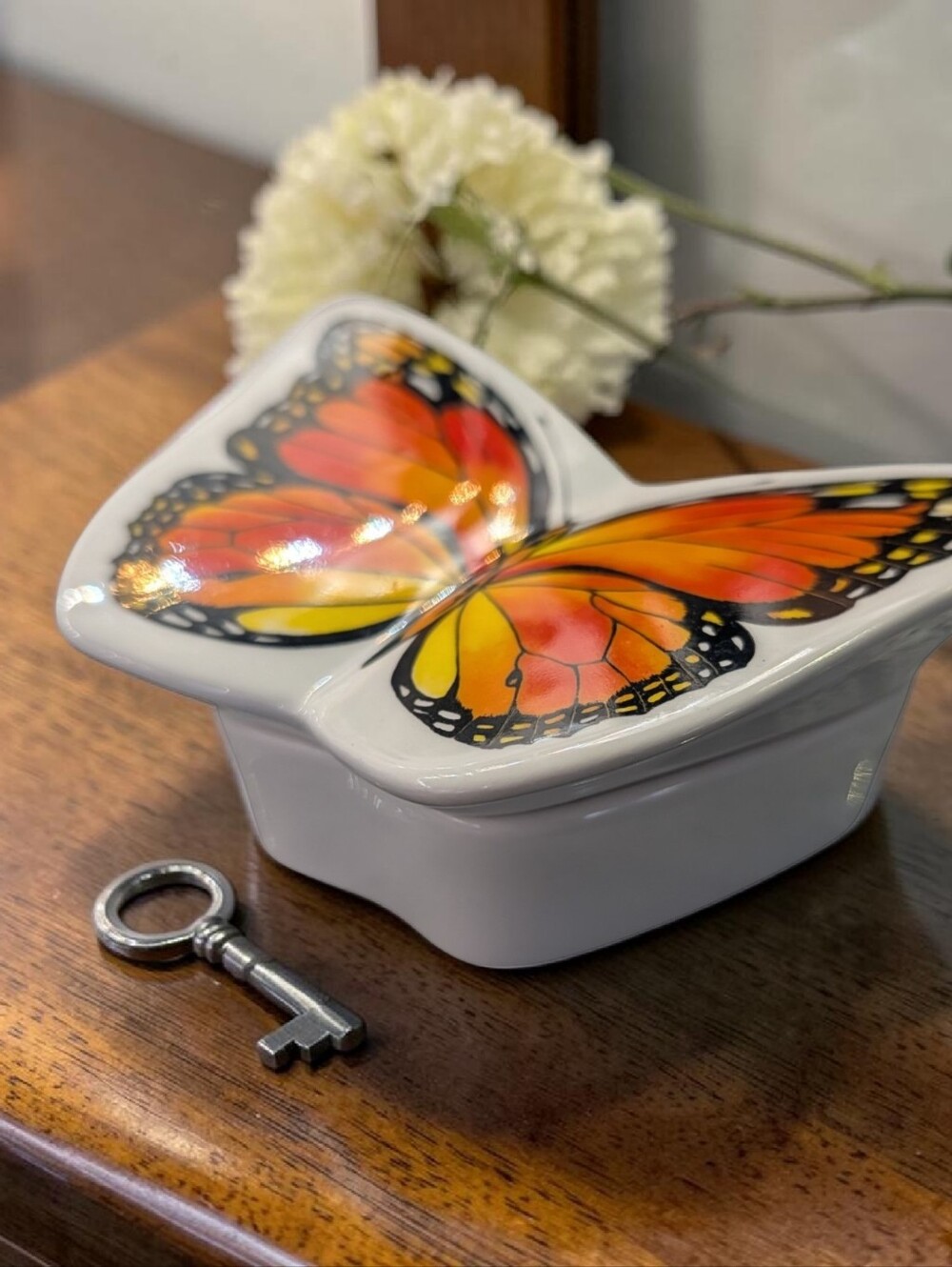 Vintage Monarch Butterfly Trinket Dish / Jewelry Box
